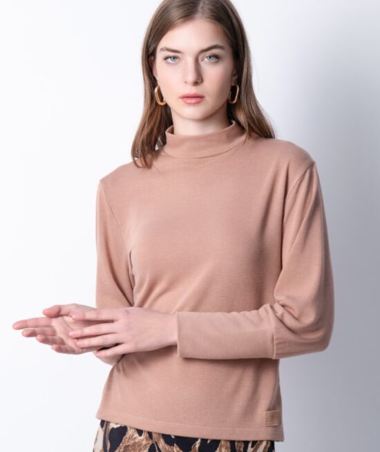 Tempted 8091 turtleneck t shirt beige & 8098 sweatpants unique close cut