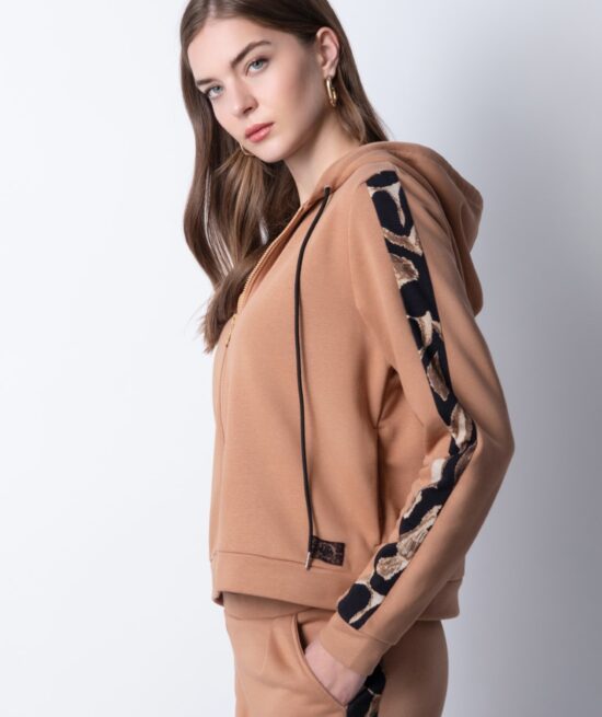 Tempted 8094 zip hoodie & 8097 high waisted chino beige close cut